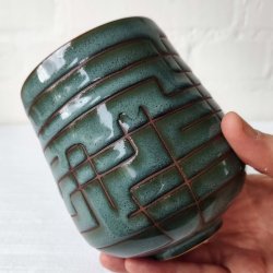 Stort krus med labyrint, petroleumsbl