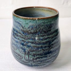 Stort krus med mnster, petroleumsbl