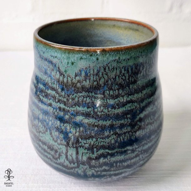 Stort krus med mnster, petroleumsbl