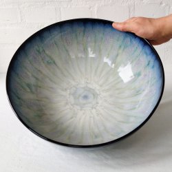 Stor sk�l i bl� (�: 33 cm)