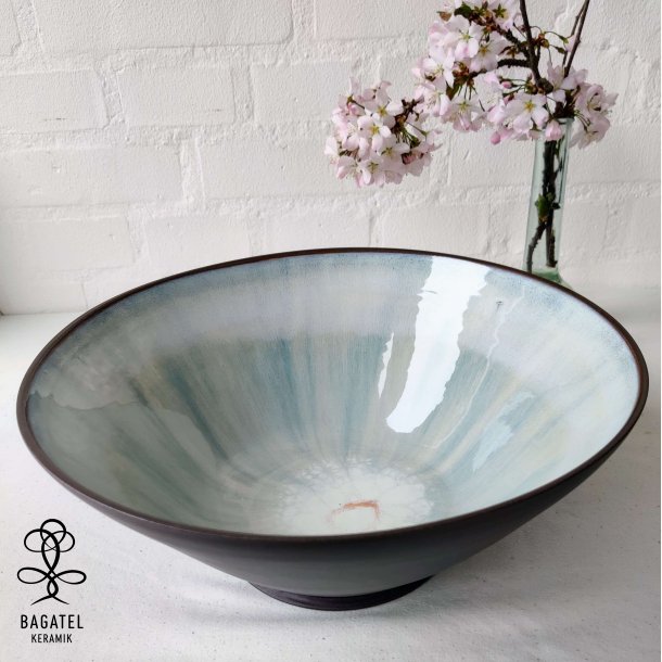 Kopi af Sk�l i hvid/bl� med r�t ydre (�: 28)