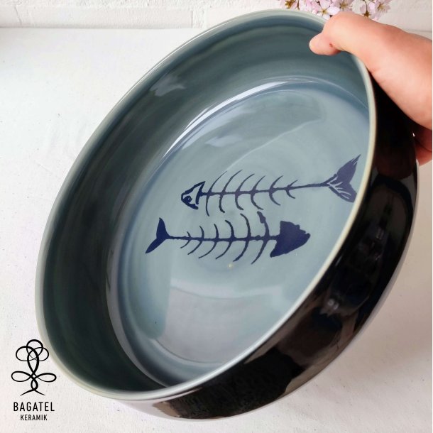 Fadsk�l i st�vet gr�/bl� med fiskeben (�: 30 cm)